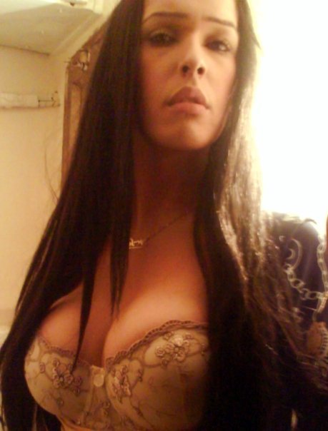 escort girl Toinette de Moulins